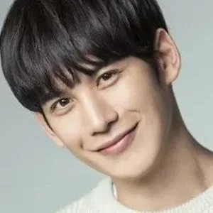  Gi-woong Park