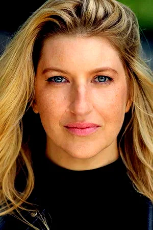  Tara Summers