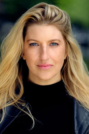  Tara Summers photo