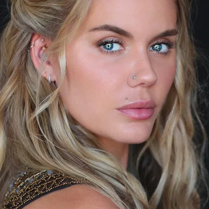  Alice Tate