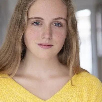  Ninon François