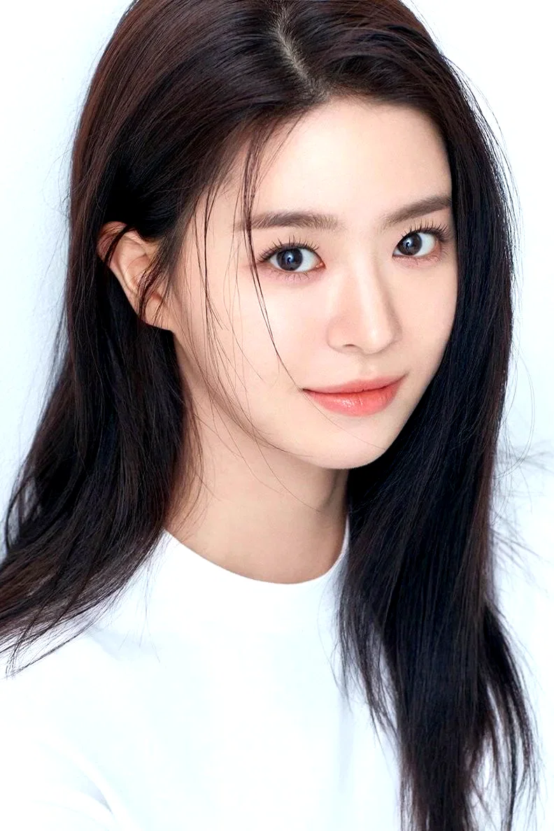  Jeon So Young