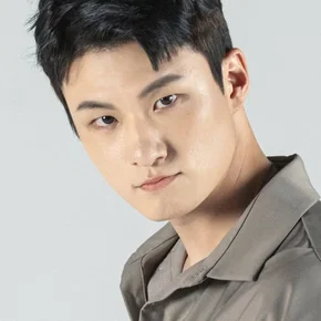 Photo star :  Shin Seung Ho