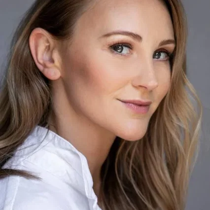  Amelia Reid
