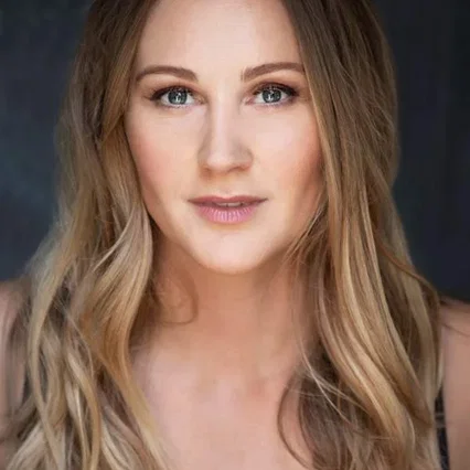  Amelia Reid