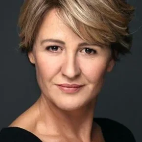 Photo star :  Hülya Gülşen Irmak