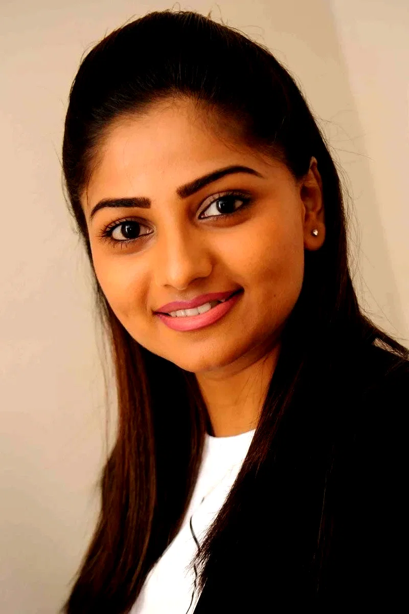  Rachita Ram