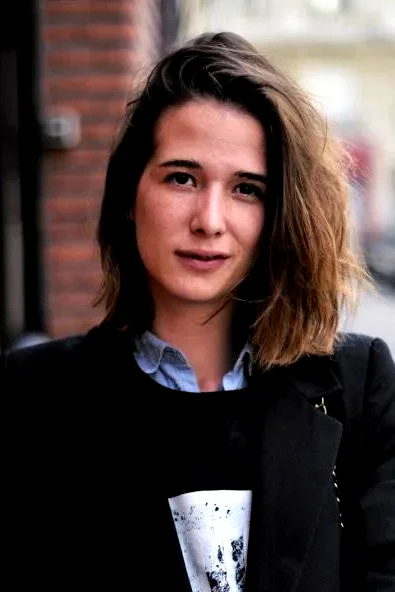  Léa Frédeval