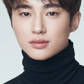 Photo star :  Byeon Woo-seok