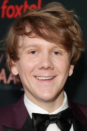  Josh Thomas photo