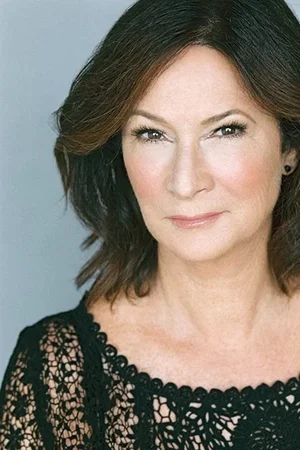  Lucy Butler photo