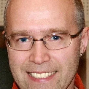  Константин Бронзит