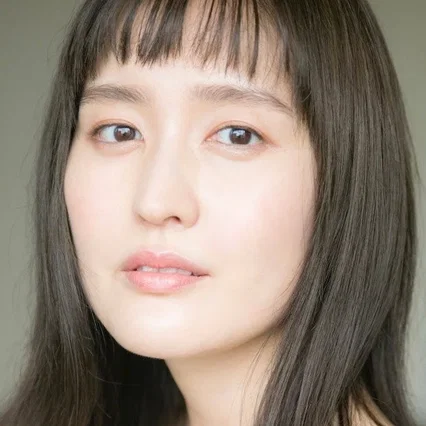  Nanase Iwai