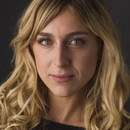  Lexie Roth