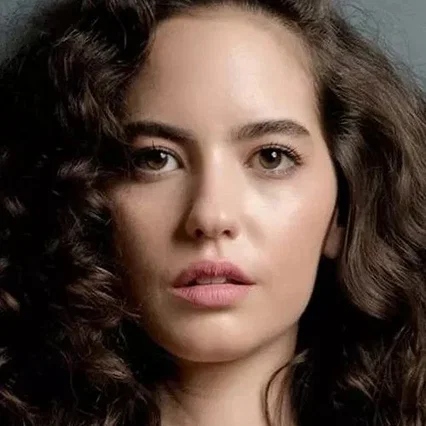  Ezgi Şenler