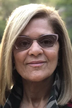  Lynne Southerland photo