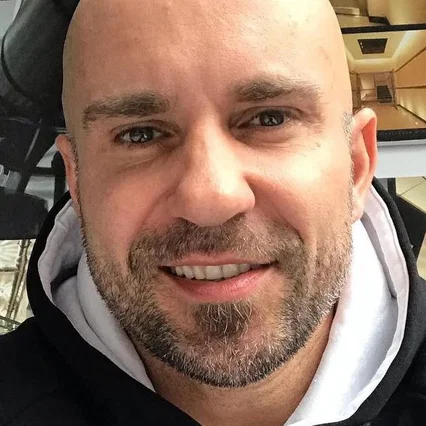  Jason Zurek