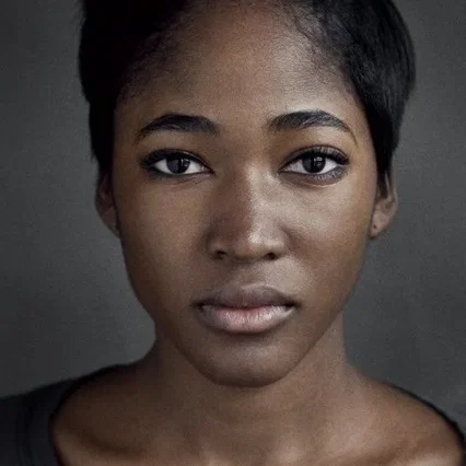  Adelayo Adedayo