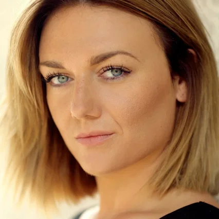  Faye McKeever