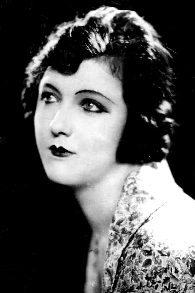  Doris Deane