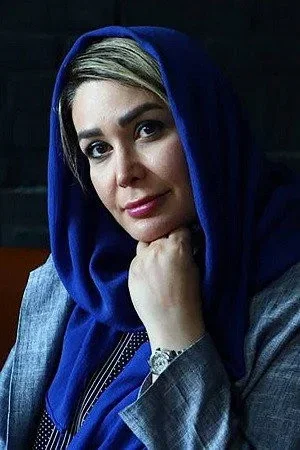 Negar Mallaki