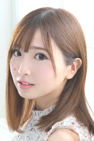 Ayumi Mano