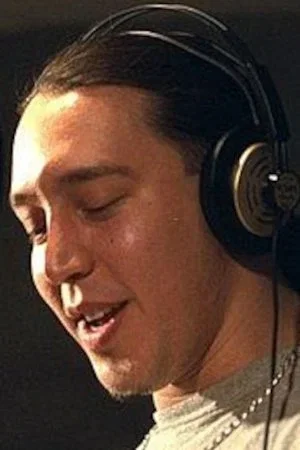  Daniel Studi