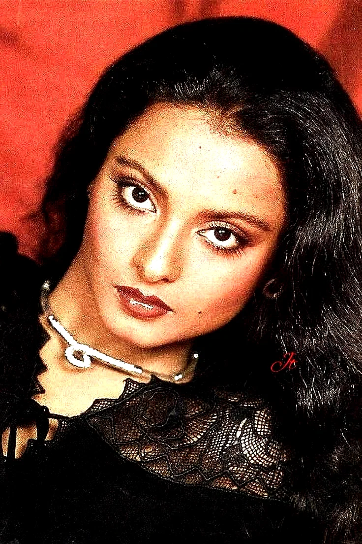  Rekha
