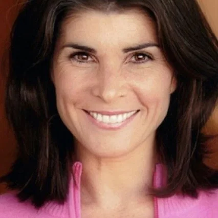  Dina Platias