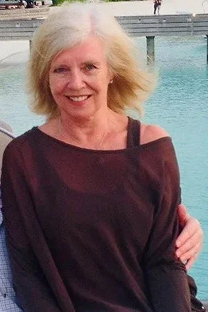  Maureen Bulloch photo