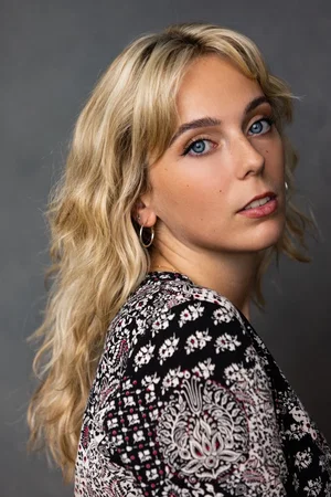  Becky Lindsay