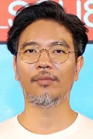 Jade Bunyoprakarn photo