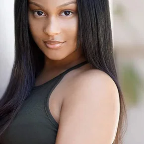 Photo star :  Aliyah Royale
