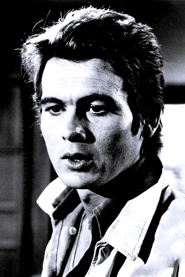  Christopher Jones