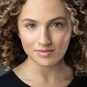 Photo star :  Violet Tinnirello