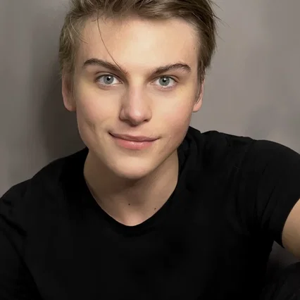  Connor DeWolfe