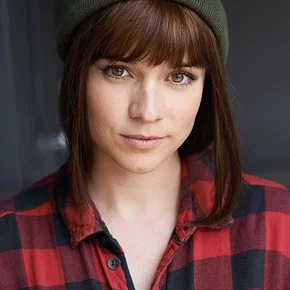 Photo star :  Renée Felice Smith