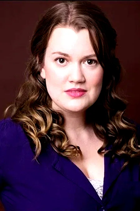  Stephanie Baird