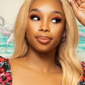 Photo star :  Candice Modiselle
