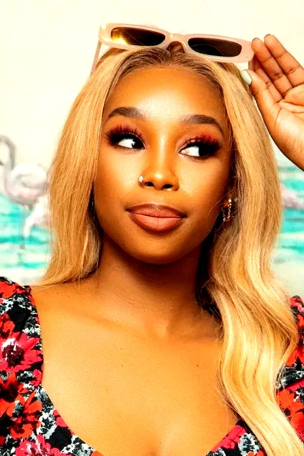  Candice Modiselle
