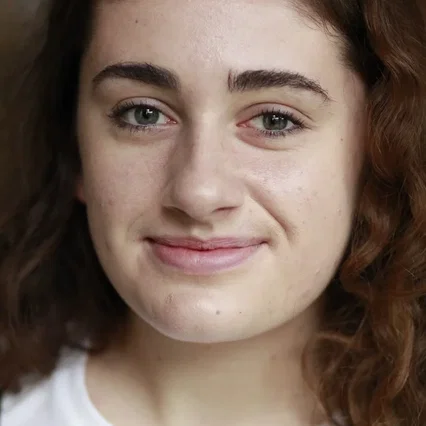  Rachel Sennott