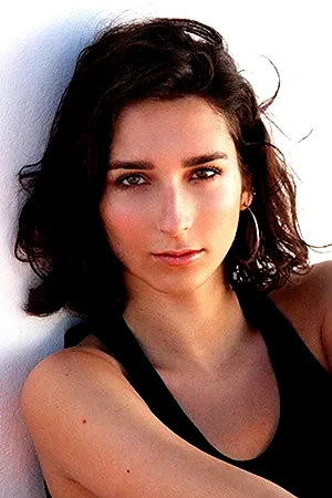  Lola Rodríguez