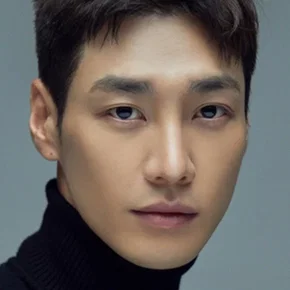Photo star :  Kim Young-kwang