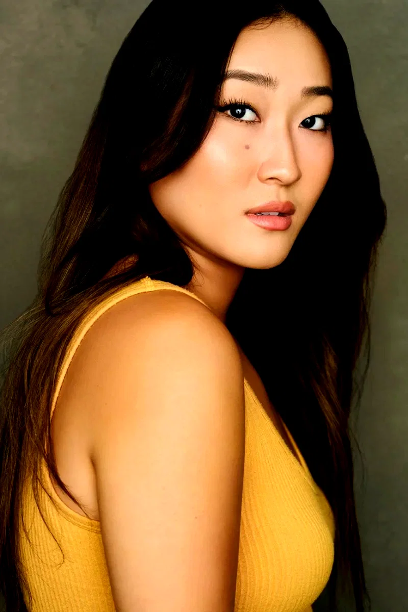  Alyx Lee