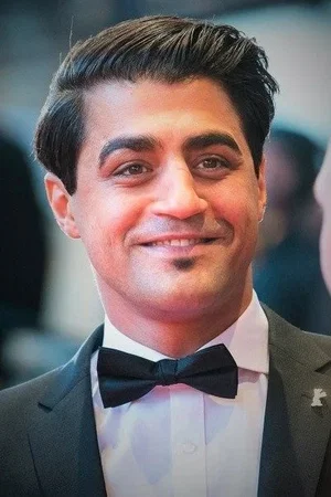  Simon Al-Bazoon