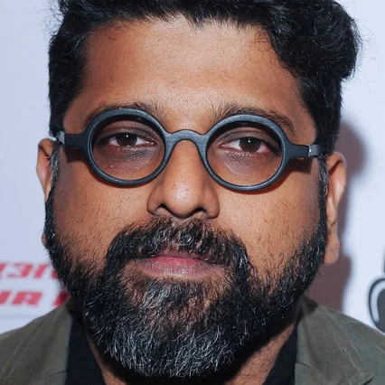  Mahesh Narayanan
