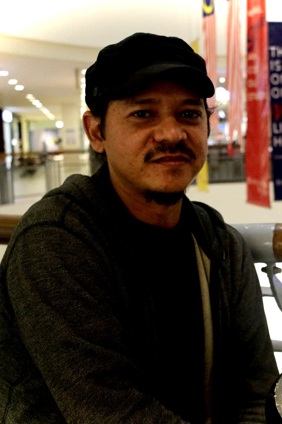  Emir Ezwan