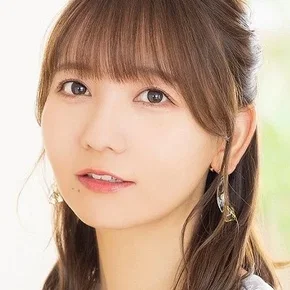 Photo star :  Azumi Waki