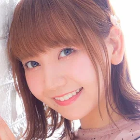 Photo star :  Azumi Waki