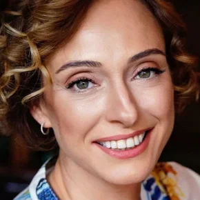 Photo star :  Burcu Almeman